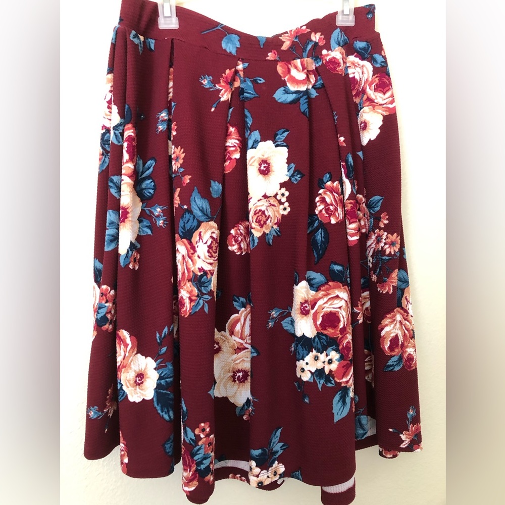 Burgundy floral, circle, pleats, knee length skirt